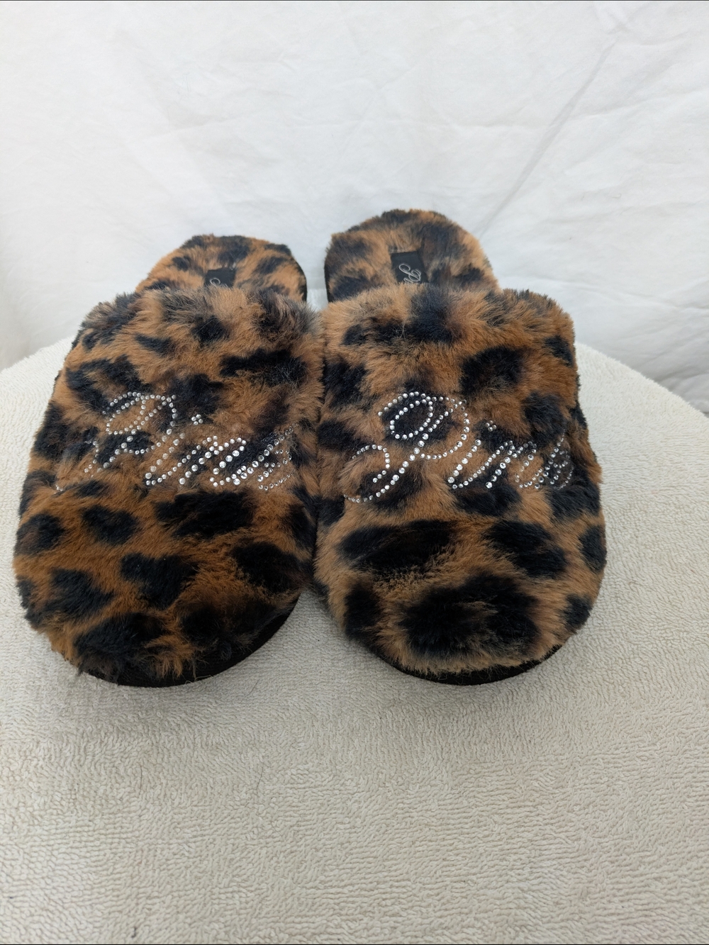 PINK Leopard Faux Fur Bling Slippers Size L 9/10